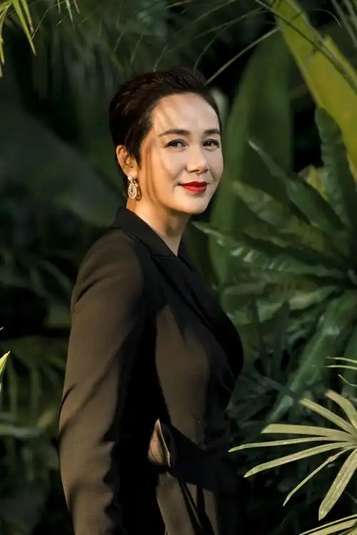 蚌埠籍演员蒋雯丽向珠城人民拜年