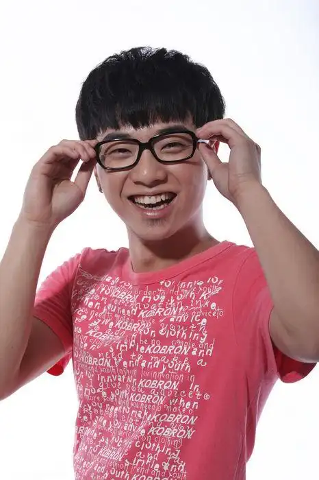 网易娱乐 - 人气快男贾盛强坦言有点自卑