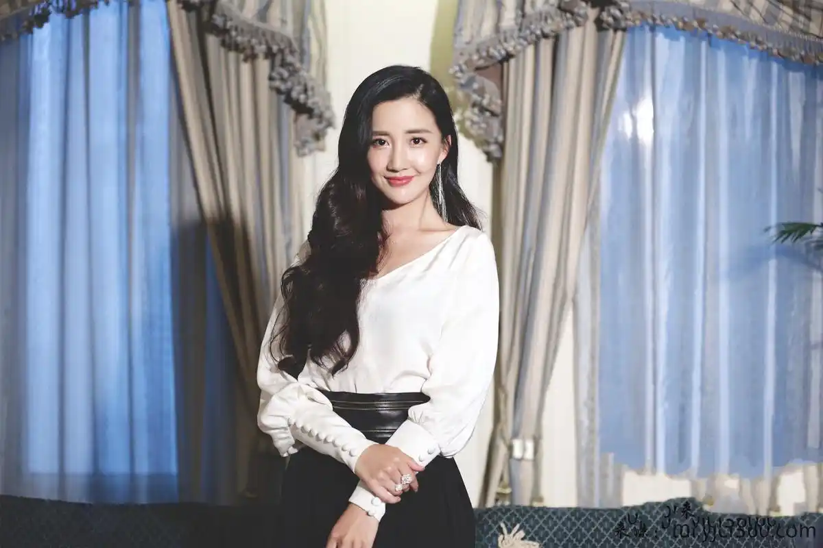 陈欣予被网友称赞"漫画脸",美出新高度,网友:有颜更有料!