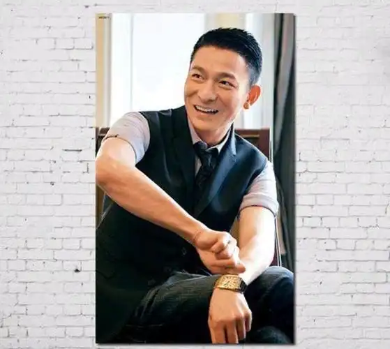 刘德华线上直播演唱会观众超3亿!华仔的成功也有他发质的功劳?