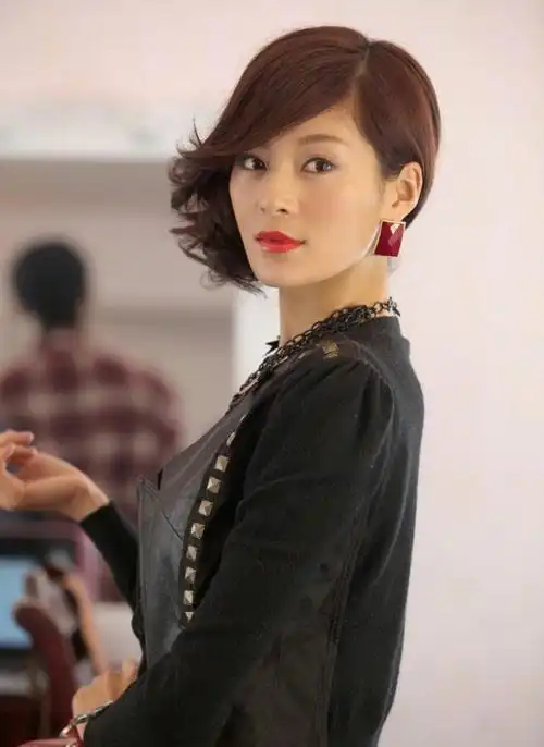 演员王媛可曾在2012年播出的《女人的颜色》中饰演了"姚倩倩"一角