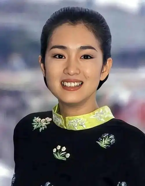 年轻时期的巩俐有多美惊艳了无数人