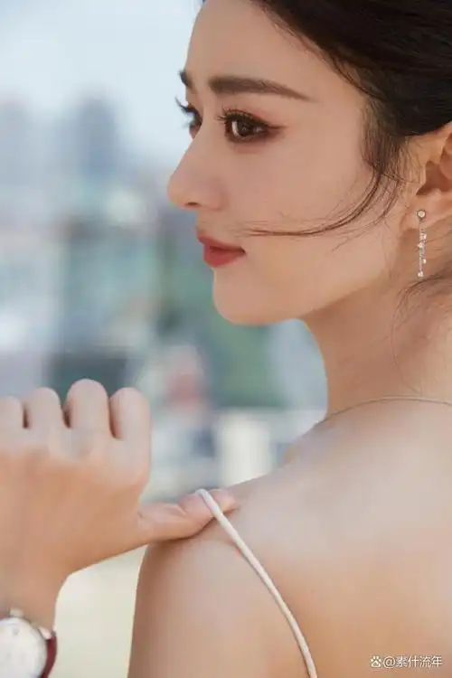 赵丽颖美照圈粉,"0.36 秒的心动,不止一瞬.