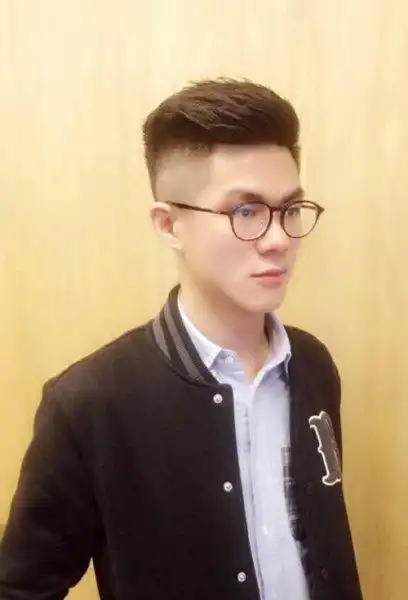 男生梳大背头的技巧所在 帅酷有潮范熟男短发大全