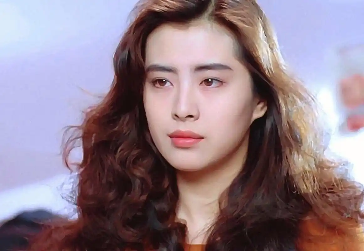 大家还在搜 52岁王祖贤近照惊为天人   王祖贤颜值巅峰照片   52岁