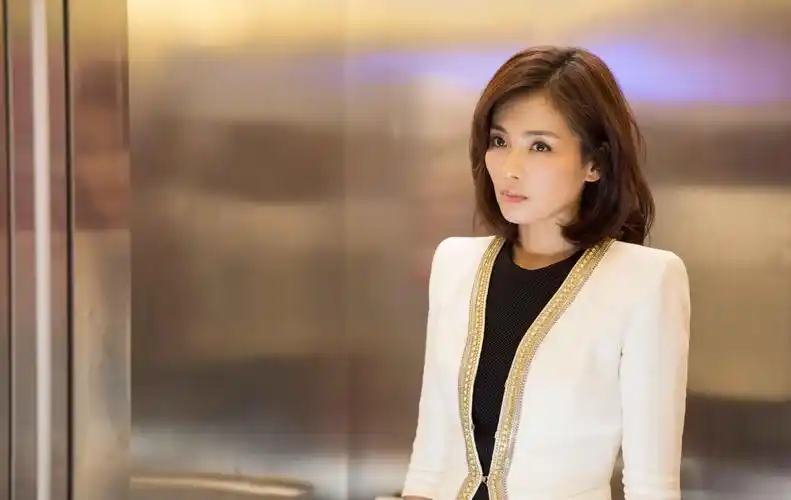 明明演技尴尬,却被吹捧成"老戏骨",这5位演员演什么都一个样