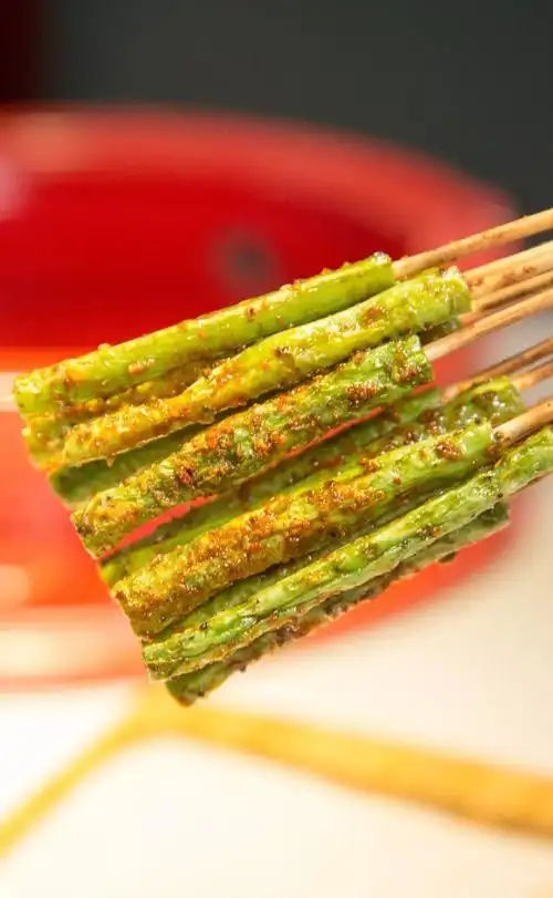 8元吃这道『下足功夫的鱼』,让你用一条烤鱼读懂四川!雄起!