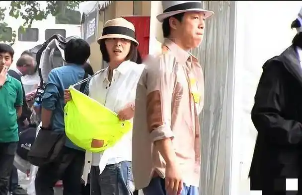 黄渤:我这一辈子做得最对的事,就是娶了一个"貌美如花"的老婆_小欧