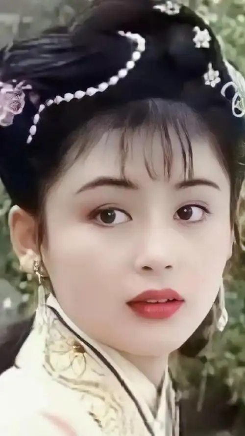 陈红年轻时的颜,那简直连倾国倾城都觉得还不够夸