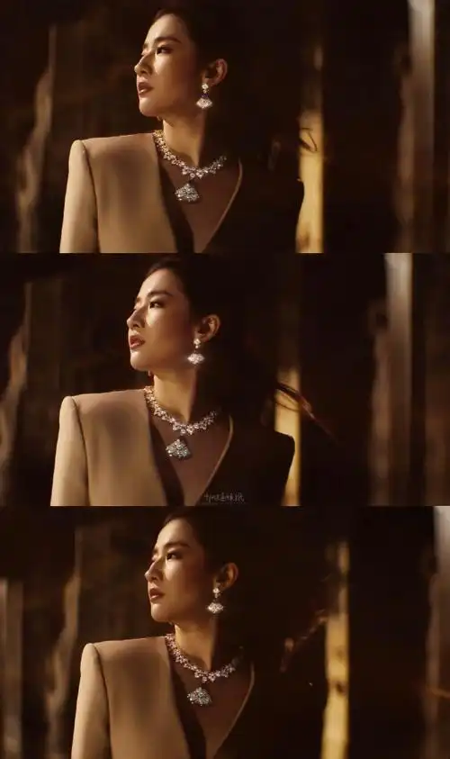 刘亦菲真空西装##刘亦菲深v西装