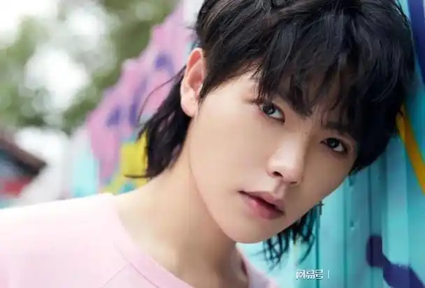 《沙海》中的肖宇梁,《琉璃》中的白澍,《三生三世枕上书》中的黄俊捷