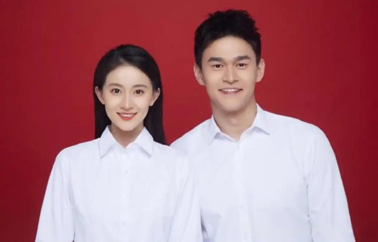 微头条打卡计划今天早晨看到孙杨和张豆豆的结婚照片,恭喜孙杨贺喜