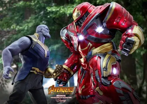 《复仇者联盟3:无限战争》反浩克装甲1:6比例半可动珍藏人偶官方实物