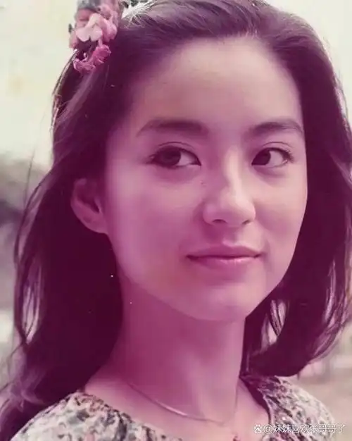 一代佳人林青霞:年轻时真是惊艳了时光,美得清丽脱俗