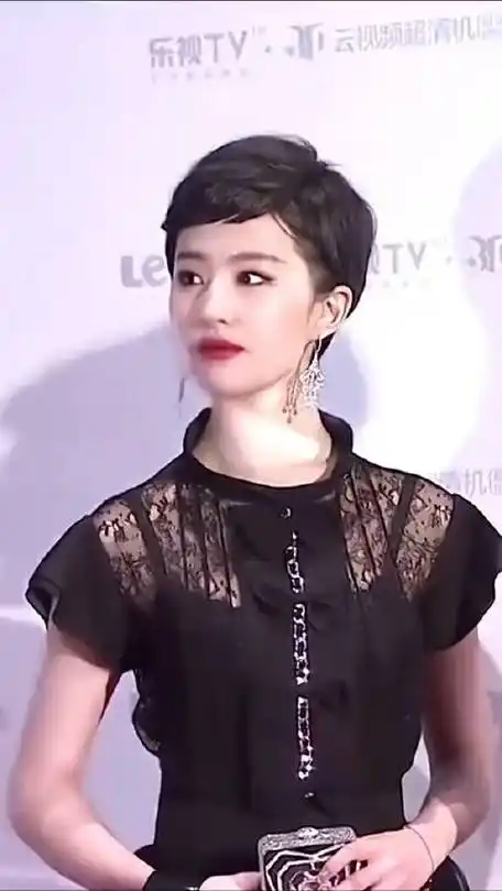 短发的刘亦菲