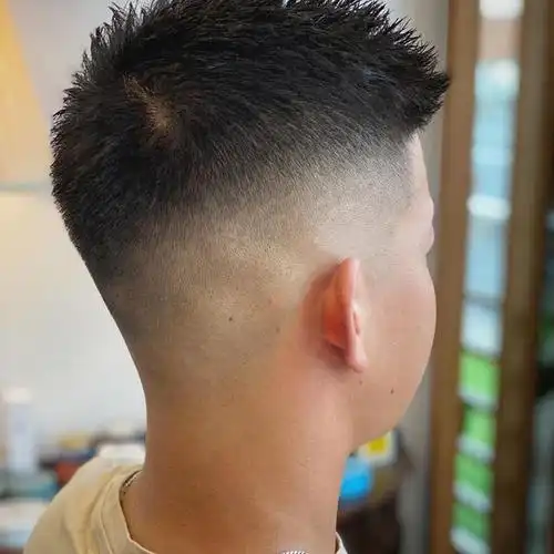 为什么那么多男士选择两侧铲短发型?知道了这3个好处,你也会爱上