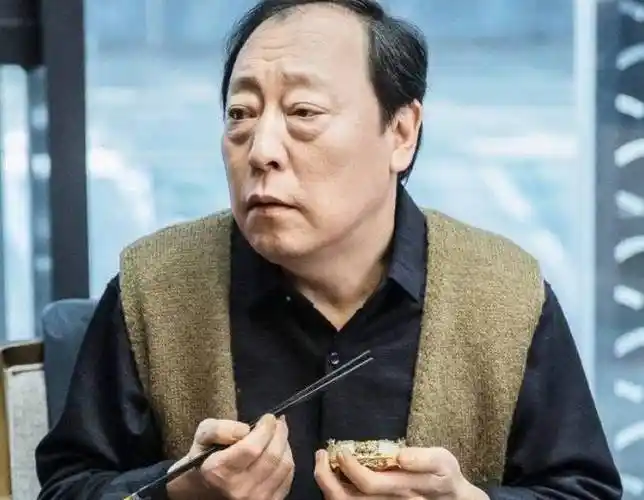 一些人绝对想不到,倪大红和倪萍还有这层关系.