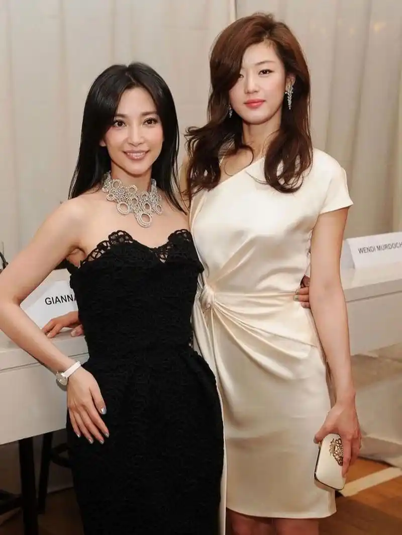 李冰冰与全智贤同框