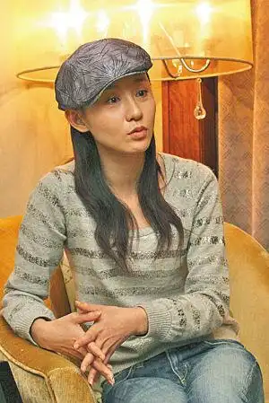 黄晓明前女友承认分手 并获对方送房子汽车