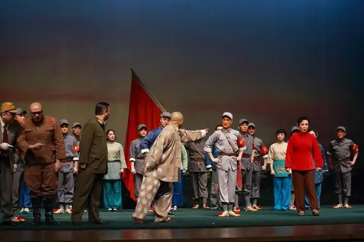 现代京剧《沙家浜》～由北京京剧院演出