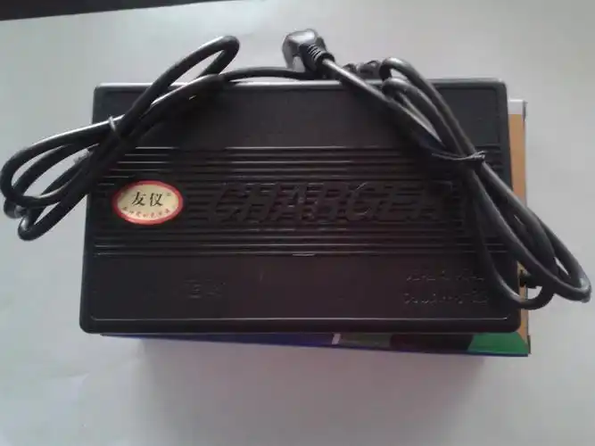 江苏无锡厂家直销电动车专用充电器72v20a友仪脉冲定时质保一年