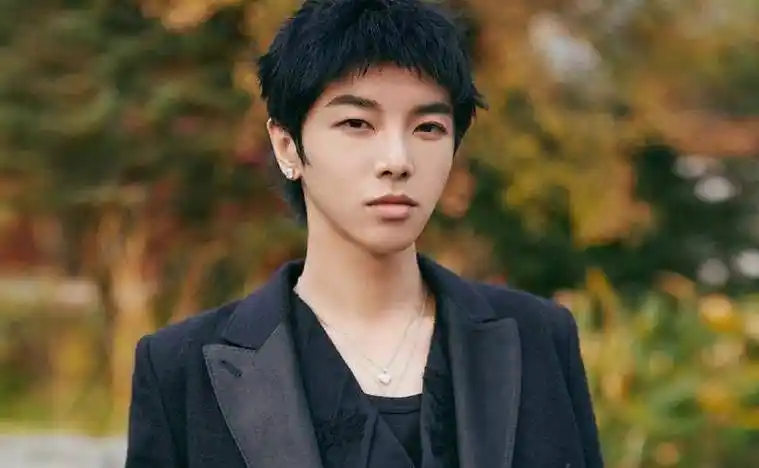 杨颖《跑男》一战成名,华晨宇《王牌》炫技歌喉_观众_明星_生活