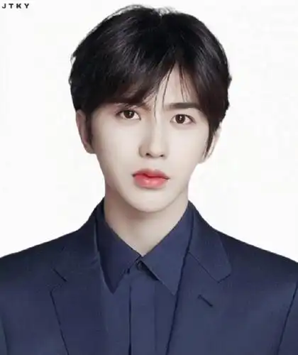 蔡徐坤国庆音乐会海报公开 期待歌手坤的精彩表现