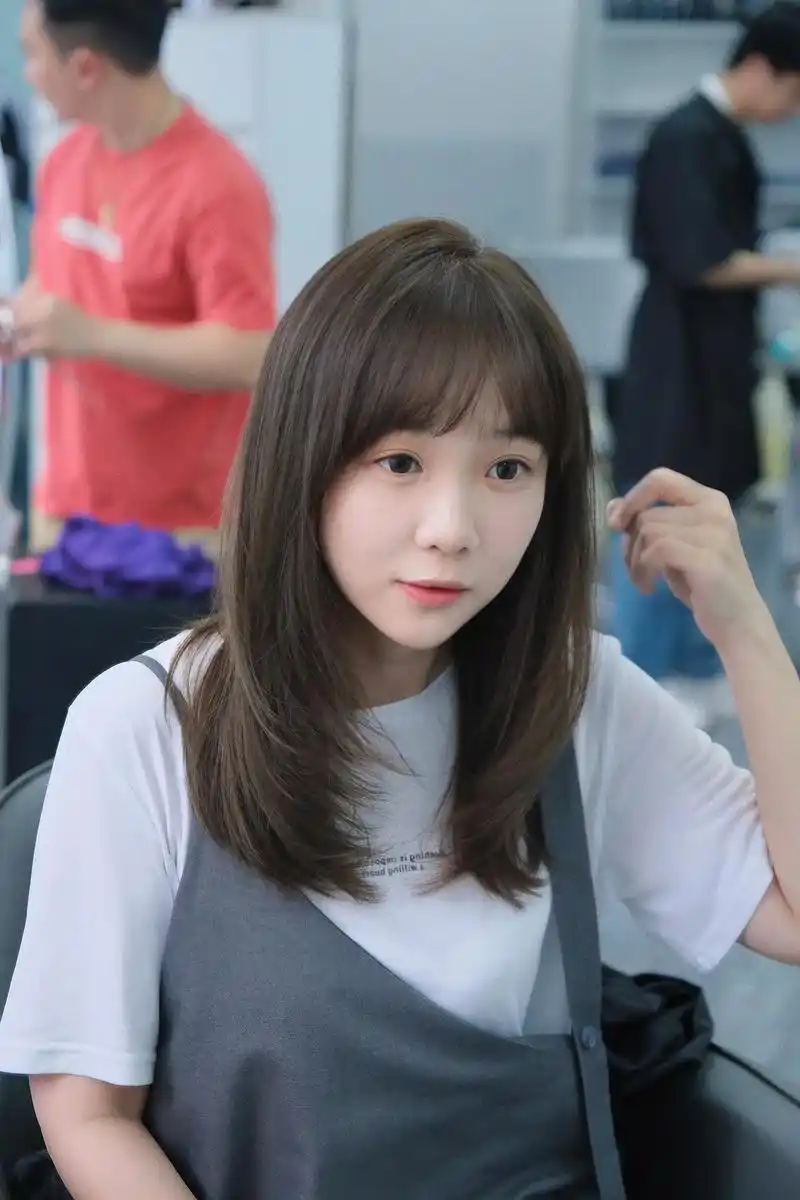 圆脸女生都可以剪的齐肩锁骨短发#减龄锁骨发 #女生减龄烫发发型推荐