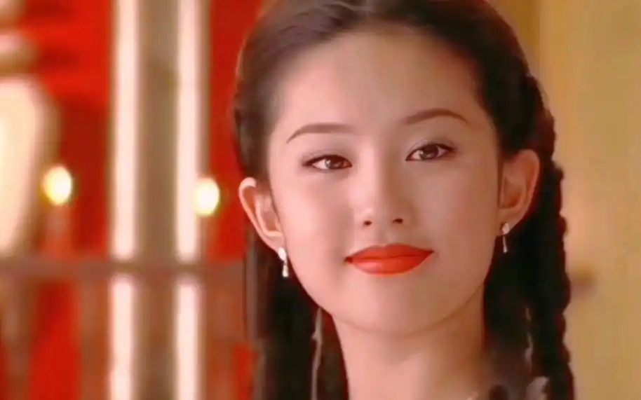 这才是民国太小姐该有的样子,刘亦菲的民国造型,还看《金粉世家》