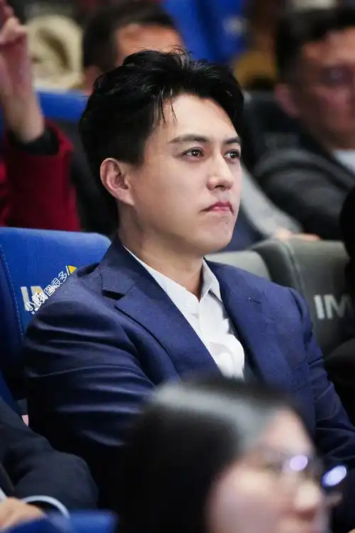 欢迎来到麦乐村心心相连首映式##靳东欢迎来到麦乐村