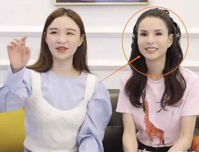 网红明星果然有壁,当30岁雪梨遇上54岁李若彤,对比一下出来_状态_脸部