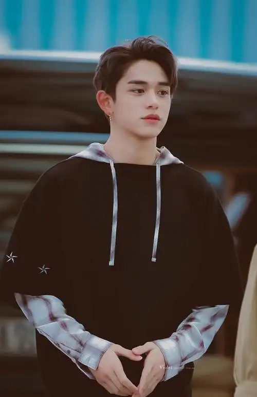 黄旭熙lucas愚人节贺图汇总楼