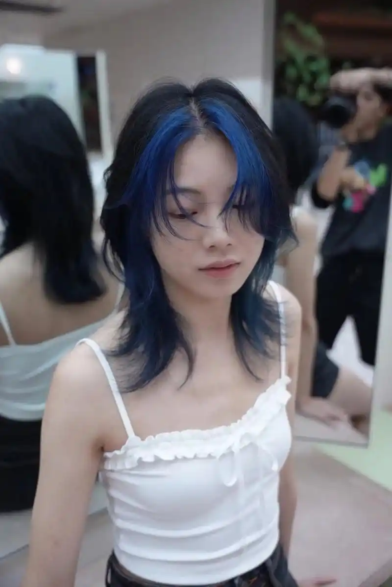 女生狼尾发型, 喜欢又a又飒风格的姐妹千万不要错过这个发型!