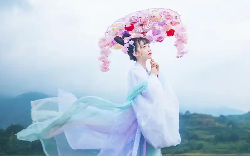 花仙子古装美女梦幻写真桌面壁纸