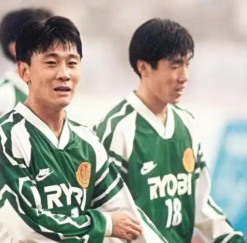 那英前国脚男友高峰,现状曝光!