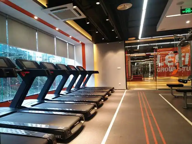 乐刻重庆健身房装修跑步机区2.jpg