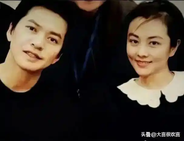 李健的神仙妻子终于露面了确实美若天仙