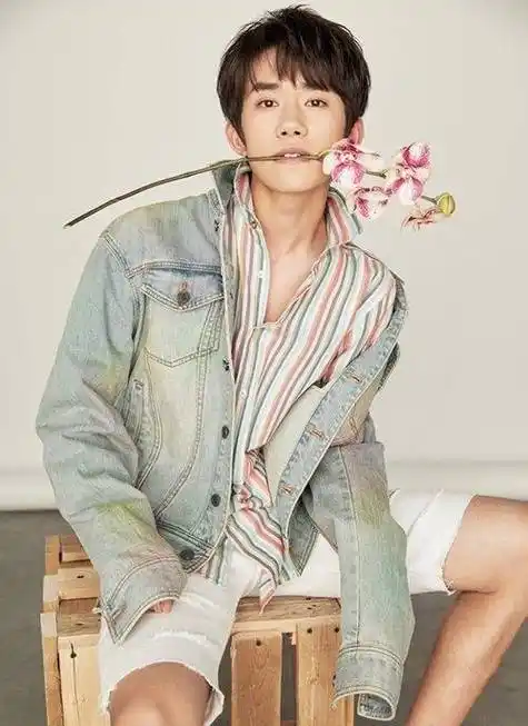 tfboys花季清新写真曝光