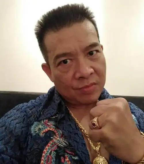 吴毅将是活跃在90年代的香港电影圈,他曾多次饰演凶狠黑社会大佬,变态