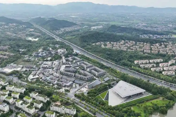 山水宜居福地,玉鸟随园嘉树来兮_生活_良渚文化村_实景