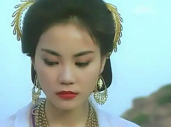 王菲《千岁情人》造型,网友说第2个最美,我却独爱第4个