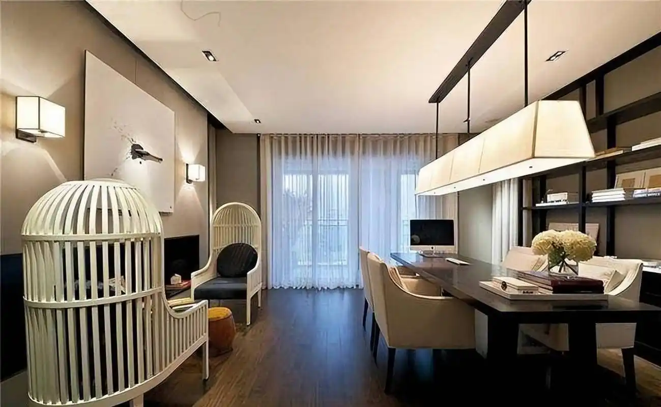 鹿晗家白色欧式豪宅非,看电视仿佛身临私人影院  鹿晗的豪宅是欧式