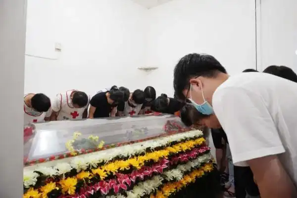 沈玉英老人遗体告别仪式