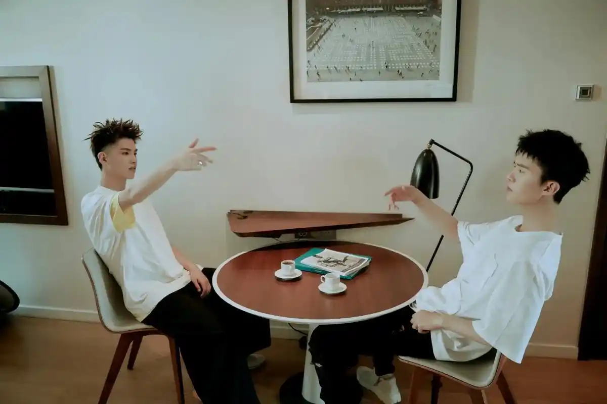 听说攒够了想念就可以见面了 #皇权富贵 #黄明昊 #范丞丞  - 抖音