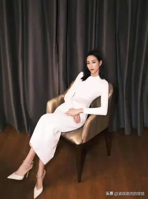 张钧甯40岁依然美丽动人,日常穿搭难掩惊艳五官,皮肤依然紧致_运动