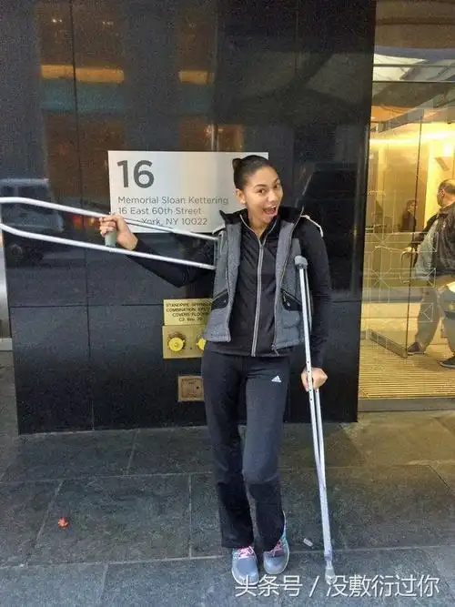 12岁女孩患骨癌医生让截肢,她却选择化疗