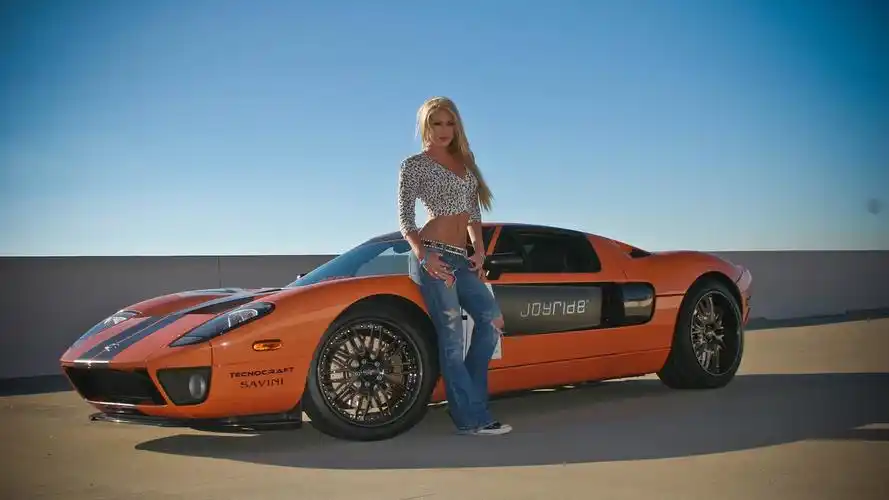 360资源组超酷靓车与火辣美女高清壁纸1920108020p