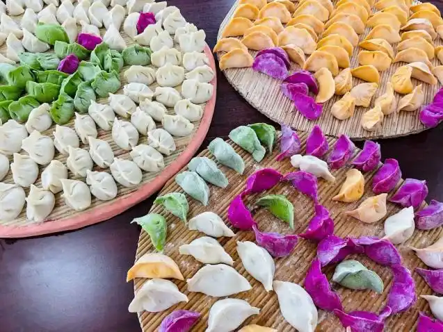 党史学习教育彩色饺子吃出幸福滋味