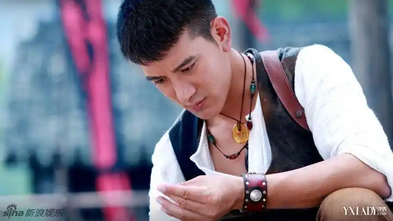 组图:《情定三生》开播 蒲巴甲俊朗引爆荷尔蒙