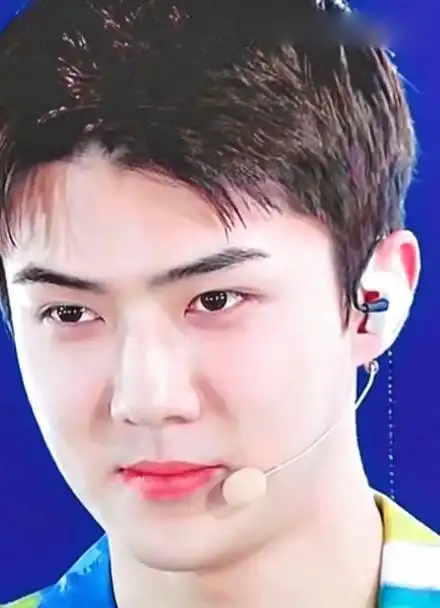 【吴世勋/月牙眼】满屏暴击!你笑起来整个世界都亮了